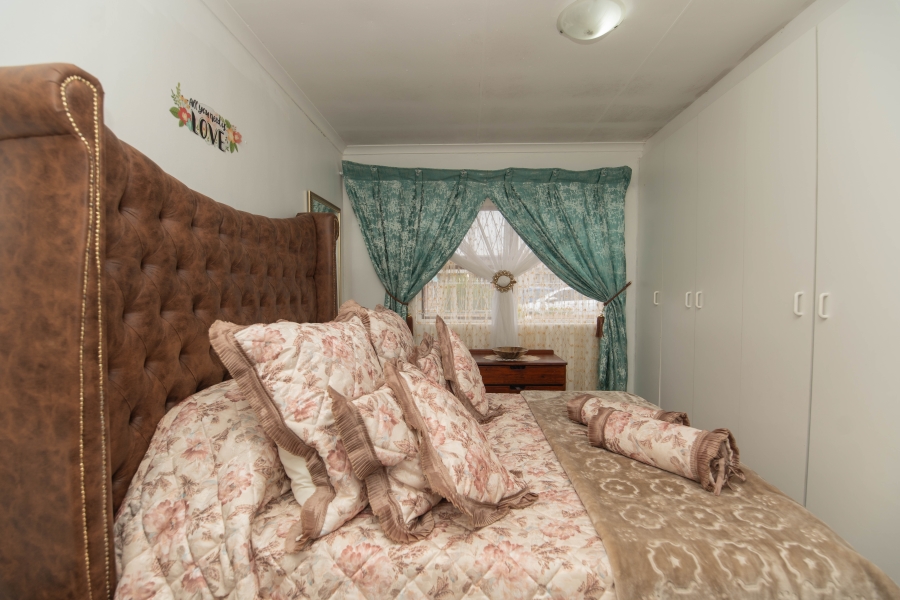 4 Bedroom Property for Sale in Humewood Extension Eastern Cape